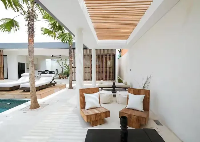 Nooraya Luxury 2br Pool In Umalas Villa *